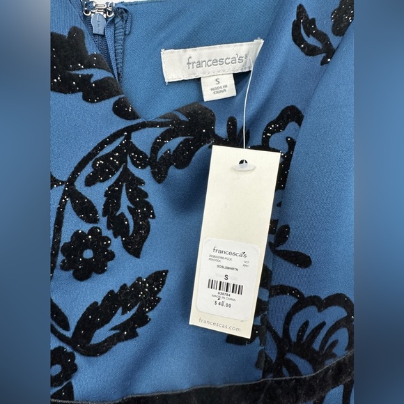 Francesca’s Sleeveless Mini Dress In Blue w/ Velvety Black Floral Design Size S - Picture 3 of 7